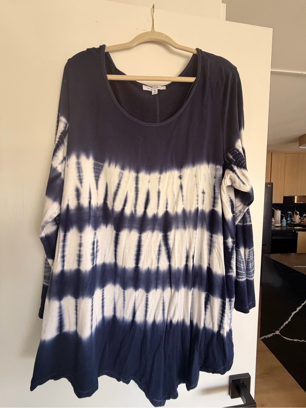 Women's Navy and White Tie-Dye Long Sleeve Tunic Top